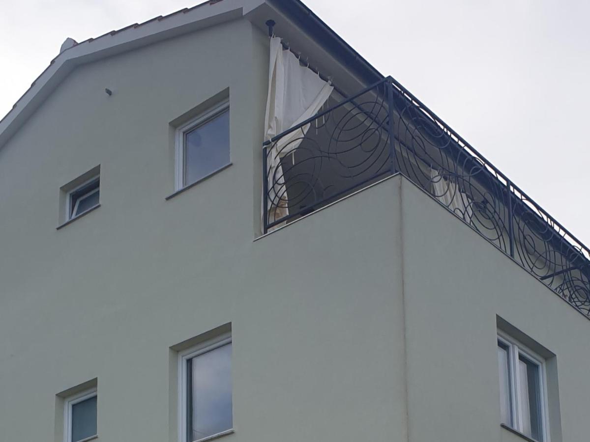 Apartment Mia 2 Banjol Exterior foto